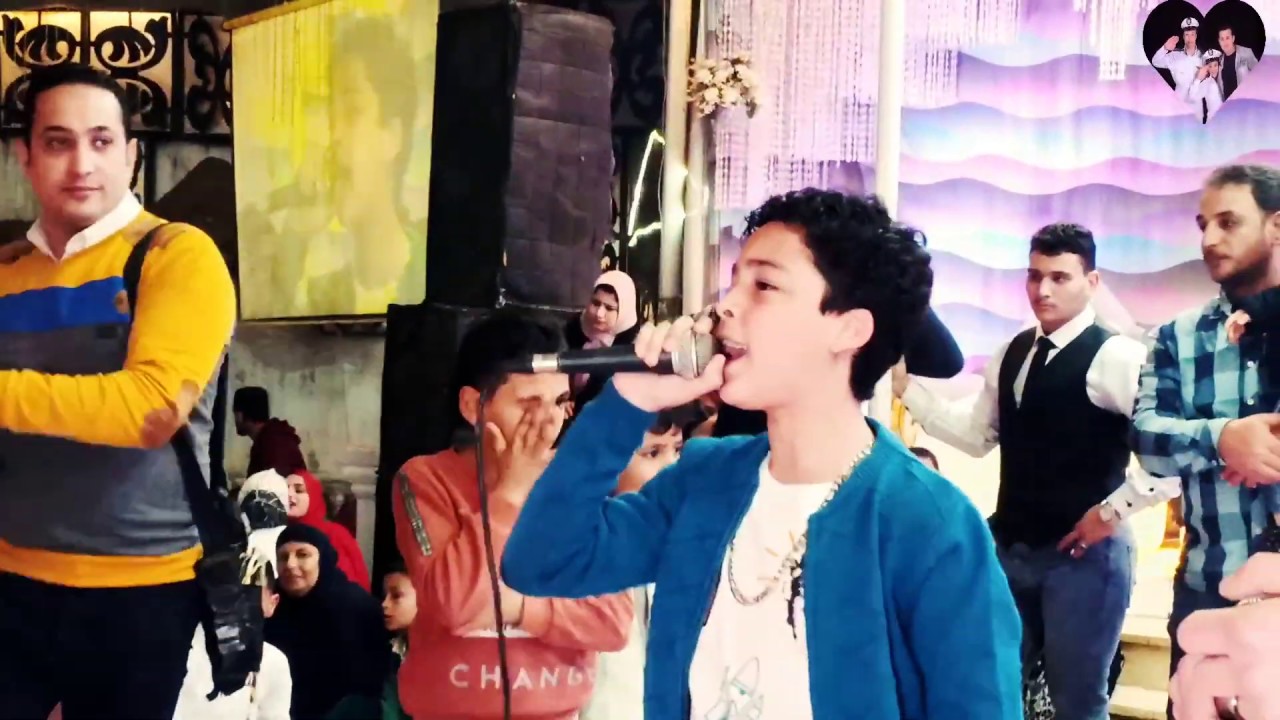 الواد وابوه عاملين مشاكل في قاعه ماسبيرو بسبب الاحساس العالي منهم اوع يفوتك الاحساس ده