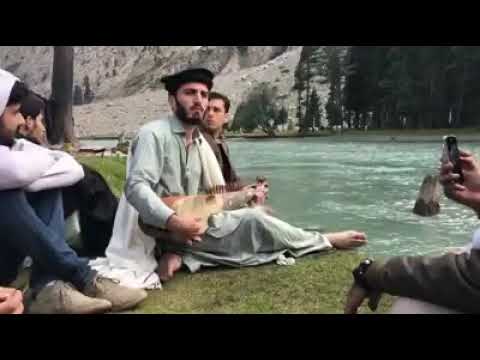 beautiful-rabab-music-pakistan-culture