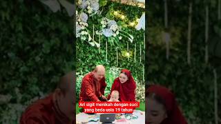 Ari Sigit married Suci who is 19 years older #shortvideo #artist Ari Sigit married Suci who is 19 years older #shortvideo #artist