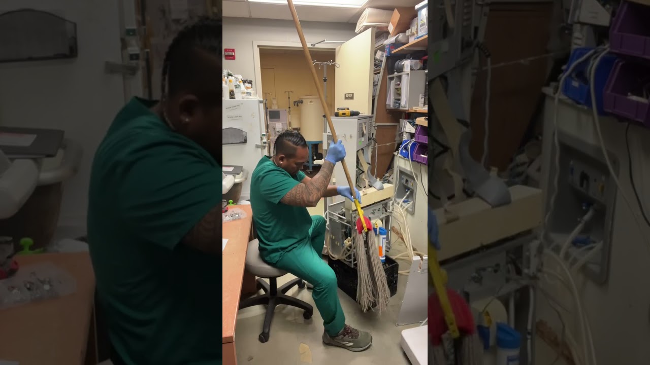 #922 HEAVY LEAKING AT THE BACK PART OF THE MACHINE PROBLEM ON DIALYSIS MACHINE..