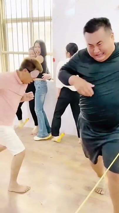 2992551_1996516978882011136.mp4