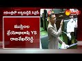 Akbaruddin Owaisi heaps praises on YSR in Telangana Assembly