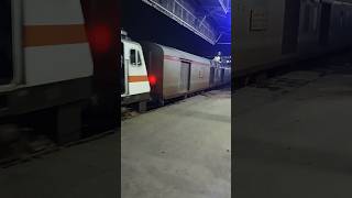 12391 - Sharamjeevi Sf Express