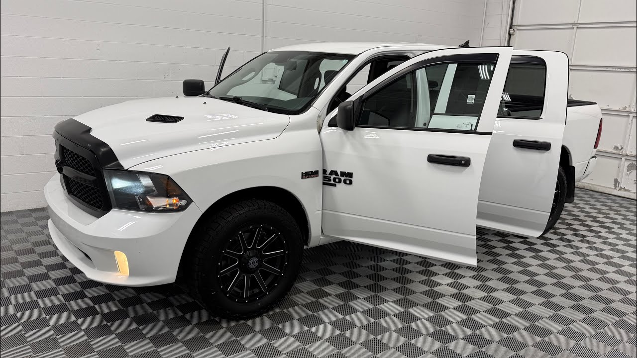 2019 Ram 1500 Classic Express (Byron Center Motors)
