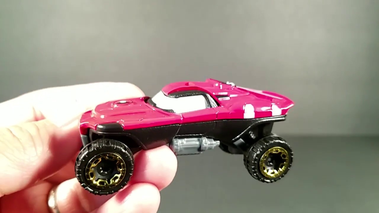 Hot Wheels Character Cars Marvel Deadpool Review - YouTube