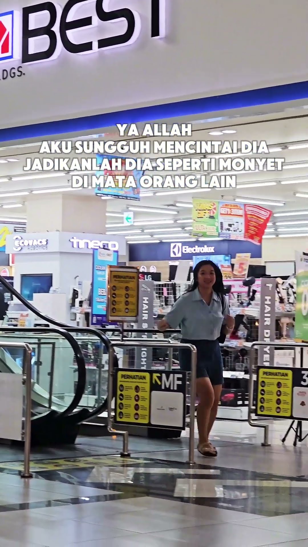 SEMOGA ISTRI KU SEPERTI MONYET...