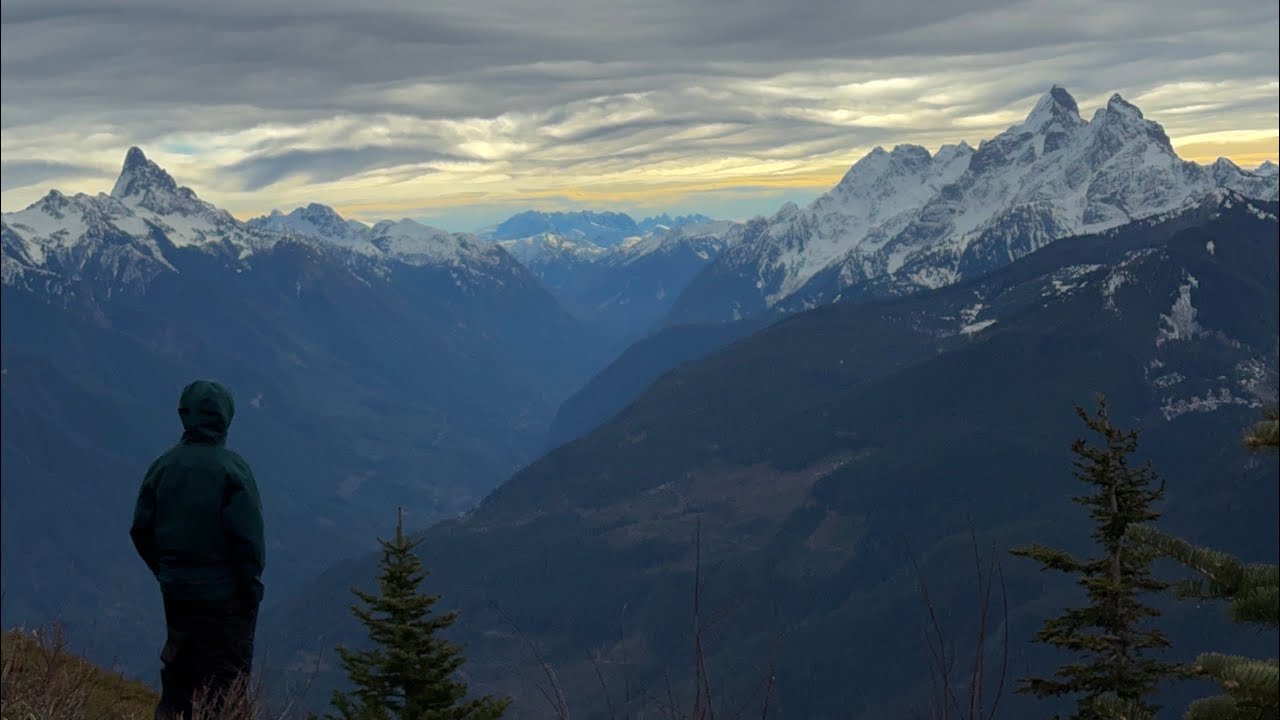 25km hike Chilliwack mountains at Canada Usa Border Bc Canada 