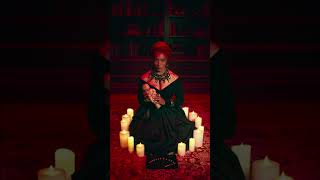 The return of the Voodoo Queen #AmericanHorrorStory #Ange...