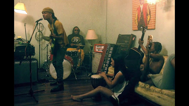 Black Beatles Acoustic version - Acoustic performance video thumbnail