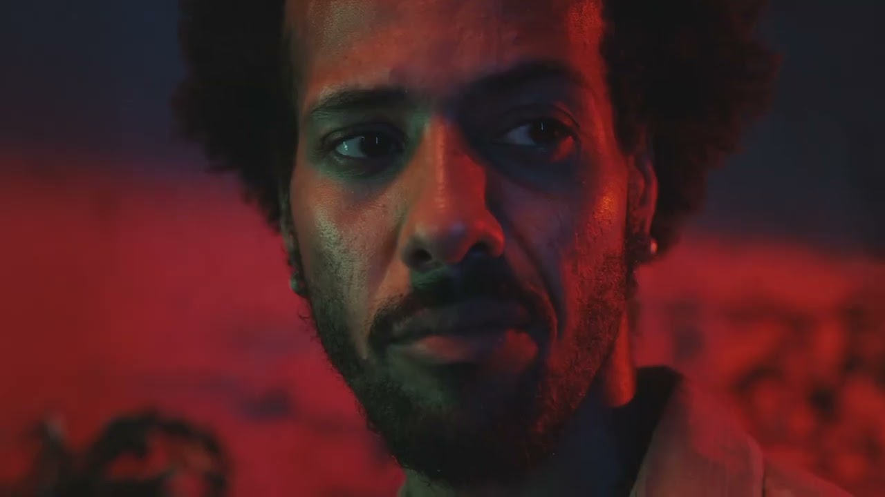 Trançando Festas cena Valdinéia Soriano e Vinícius Costa