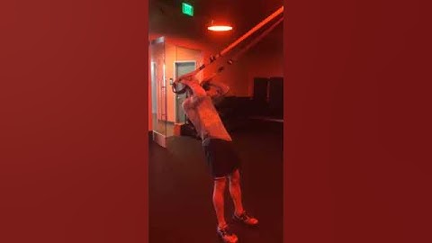 Coach Jeffery Demonstrates TRX Bicep Curl