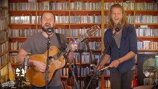 Stables - 'Disagree' | #UnderTheAppleTree