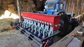 картинка: Новая сеялка Заря на Т-40, доработка