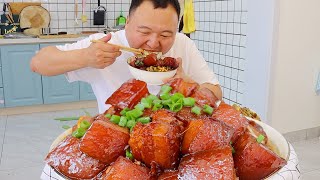 The eternal god of braised pork! Sweet and soft, it melts in your mouth, Aqiang's meal is delicious!