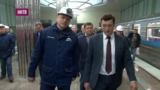 На станцию метро 