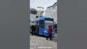 Tuyết đông thành đá, đường phố xe cộ cuộc sống ở Đức