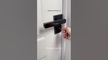 Khóa Cửa 4 trong 1 với Bàn Phím Mã Số là giải pháp hiện đại để khóa cửa một cách dễ dàng.