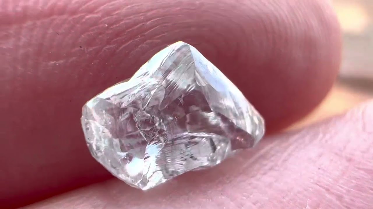 0.94 carat amazing, glassy and triangular rough diamond