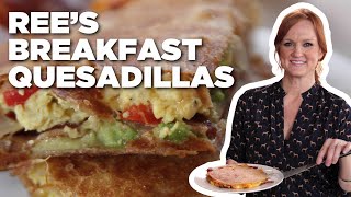 Ree Drummond's Breakfast Quesadillas | The Pioneer Woman | Food Network screenshot 3