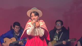 Video thumbnail of "La talentosa Nazareth Gonzales nos regala un hermoso huayno #ayacucho #huamanga #huayno #musica"