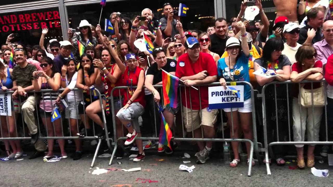 NYC Pride Parade 2011 Team New York Aquatics YouTube