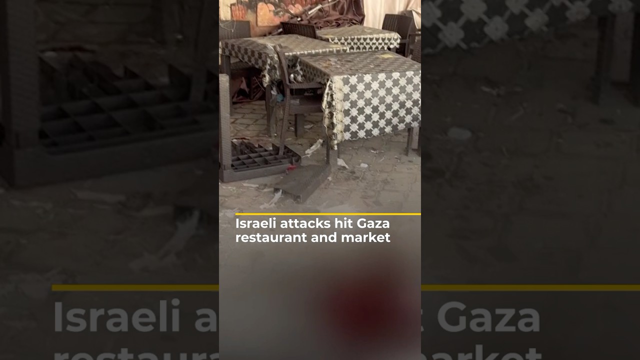 مقتل فلسطينيين في غزة جراء غارة جوية إسرائيلية بطائرة مسيرة استهدفت مطعماً | AJ #shorts