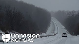 Más de 200 millones de personas en EEUU sufren el azote de la mayor tormenta invernal en una década