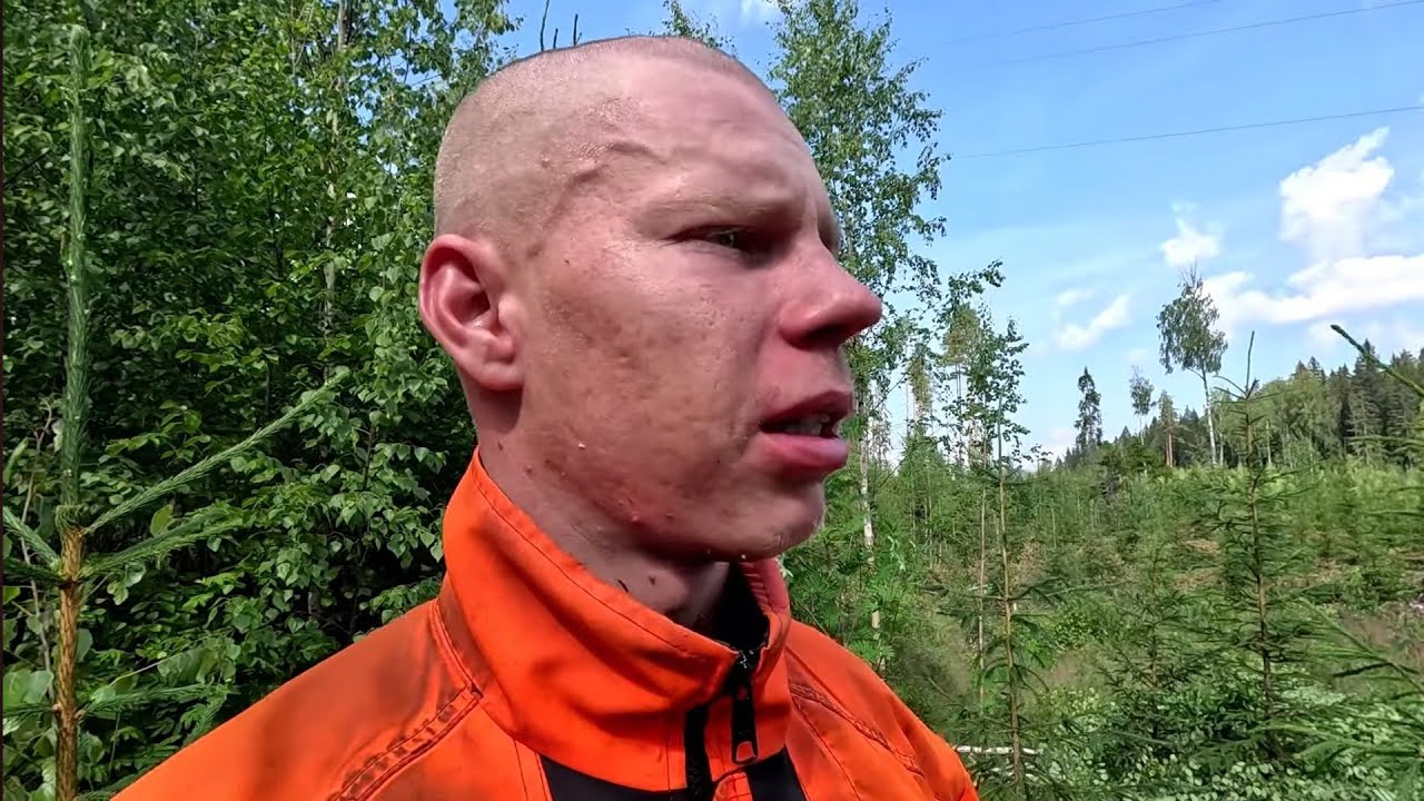 Taimikonraivausta lämmintä +27 astetta kerron myös varusteista