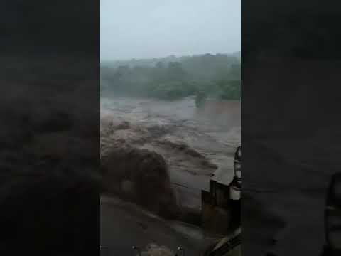 CHEIAS DE CICLONE ANA EM MOÇAMBIQUE ...O QUE FAZER ?