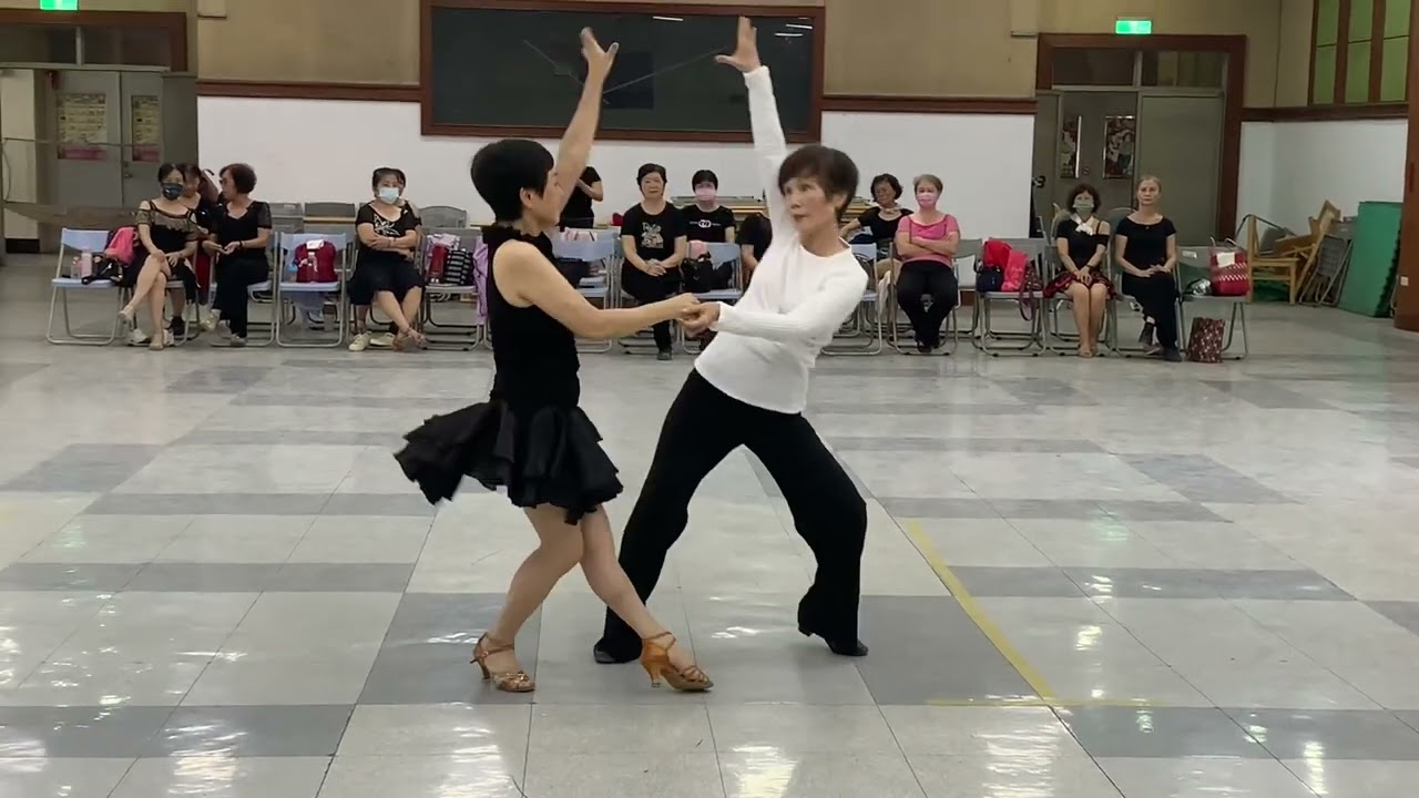 桂林雙人舞（雪花）倫巴