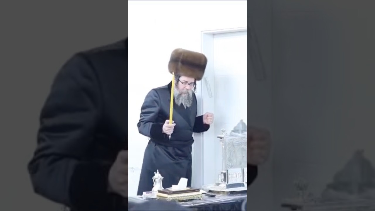 כ"ק האדמו'ר מסקולען ירושלים במעמד הדלקת נרות חנוכה (צילום שלומי טריכטר)