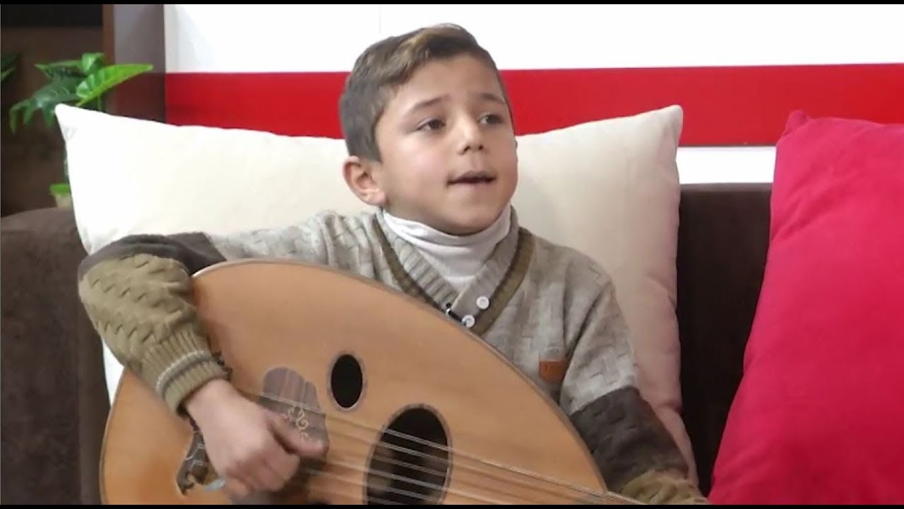 الطفل الفلسطيني محمد خضر الذي شارك في برنامج the voice kids  يغني لـ القيصر كاظم الساهر - مالي خلق ~