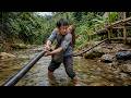 Single Dad Carries Water to His Bamboo Home & Harvests Wild Greens – Off Grid Living