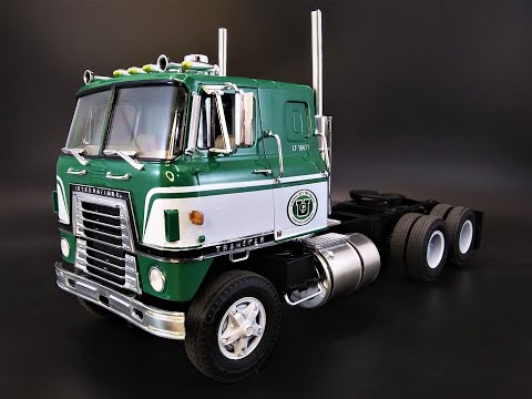 NEW MOLDS! INTERNATIONAL TRANSTAR CO 4070A SEMI TRACTOR 1/25 SCALE MODEL KIT Build Review AMT 1203