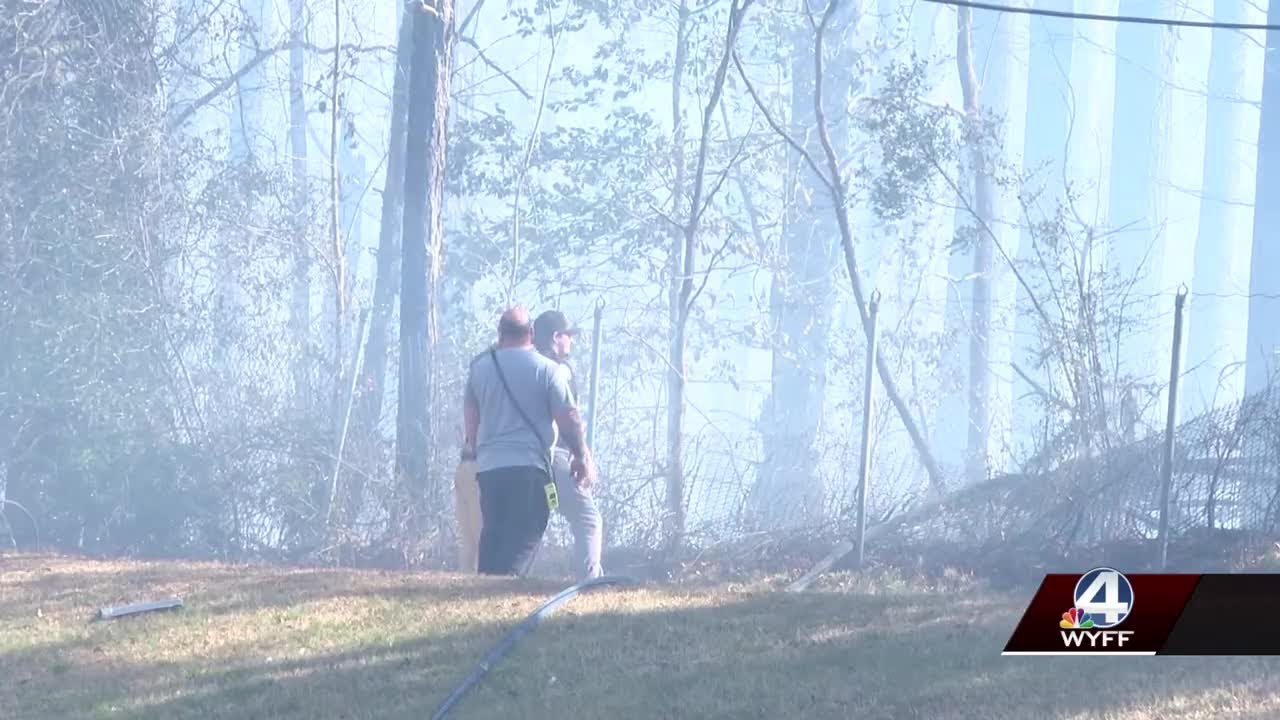 Multiple brush fires throughout the Upstate - YouTube