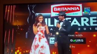 Srk Shahrukh Khan Blooper Slip-Of-Tongue Filmfare Awards 2015 With Aliya Bhatt