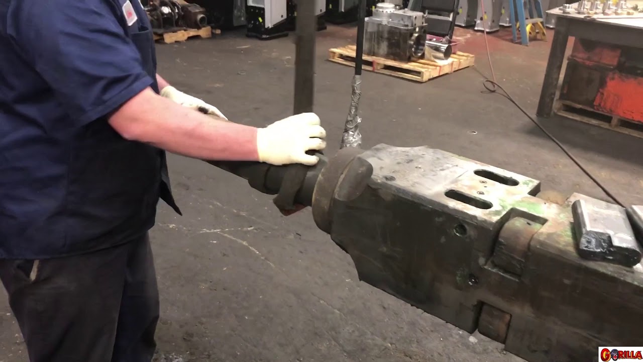 How To Remove A Demolition Tool on a Tramac BRH501 - YouTube