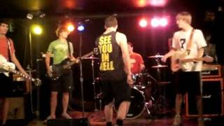 Set The Pace Intro (Live)