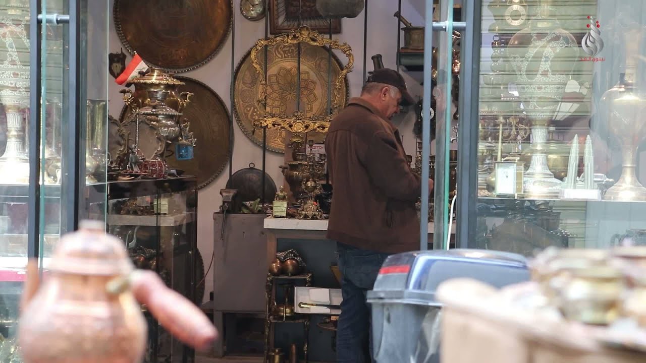 عودة الحياة تدريجيا الى محال الانتيكات في سوق الاربعاء بالموصل