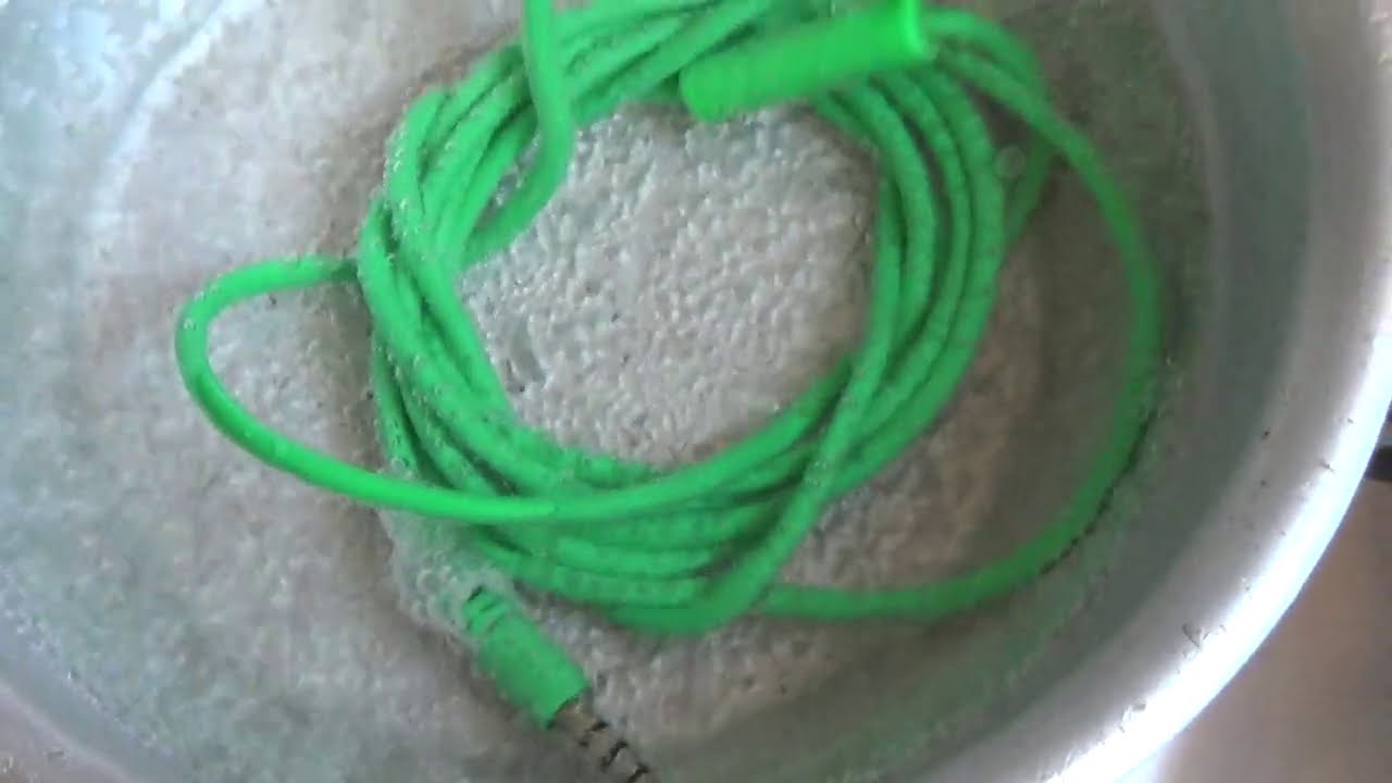 Провода наушников стали деревянными Ремонт наушников - YouTube