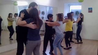 Сальса в Школе танцев Чино - Урок для начинающих Сальса в Школе танцев Чино - Урок для начинающих