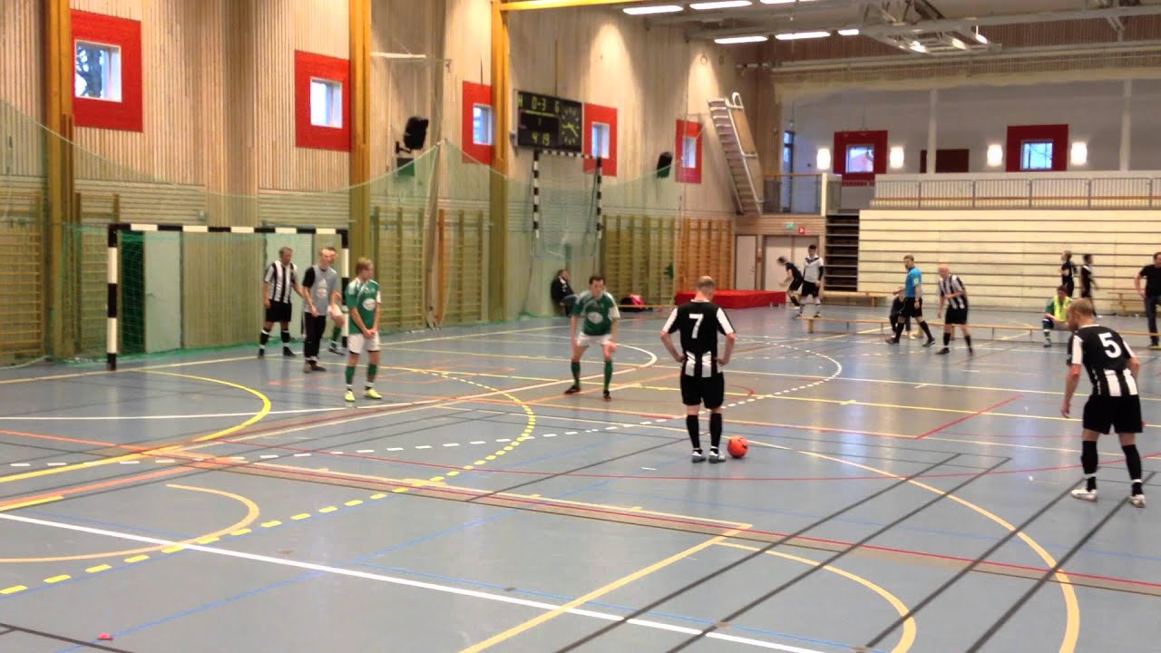 Frispark från Erik Larsson som är nära att resultera!