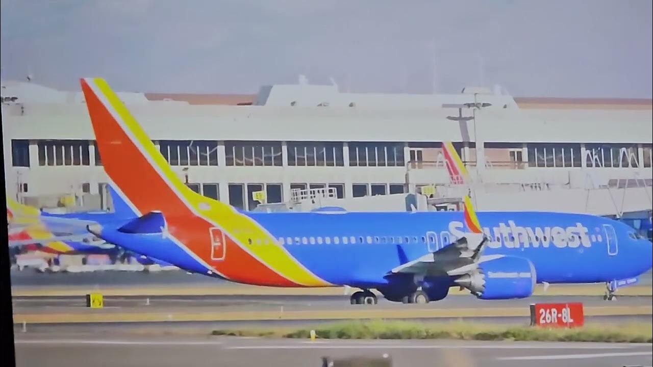 SOUTHWEST AIRLINES FLIGHT 1400 FROM KOA AIRPORT TO HNL AIRPORT A737