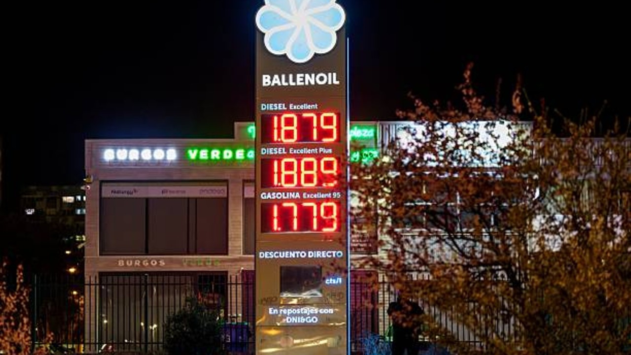 Paul Sankey on Iran War, Hormuz Risks and Energy Price Spike