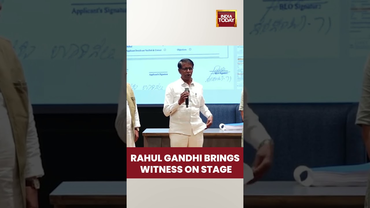 Vote Deletion Witness on Stage | 