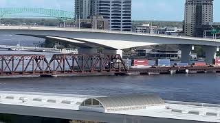 CSX Crosses St. Johns River in Jacksonville