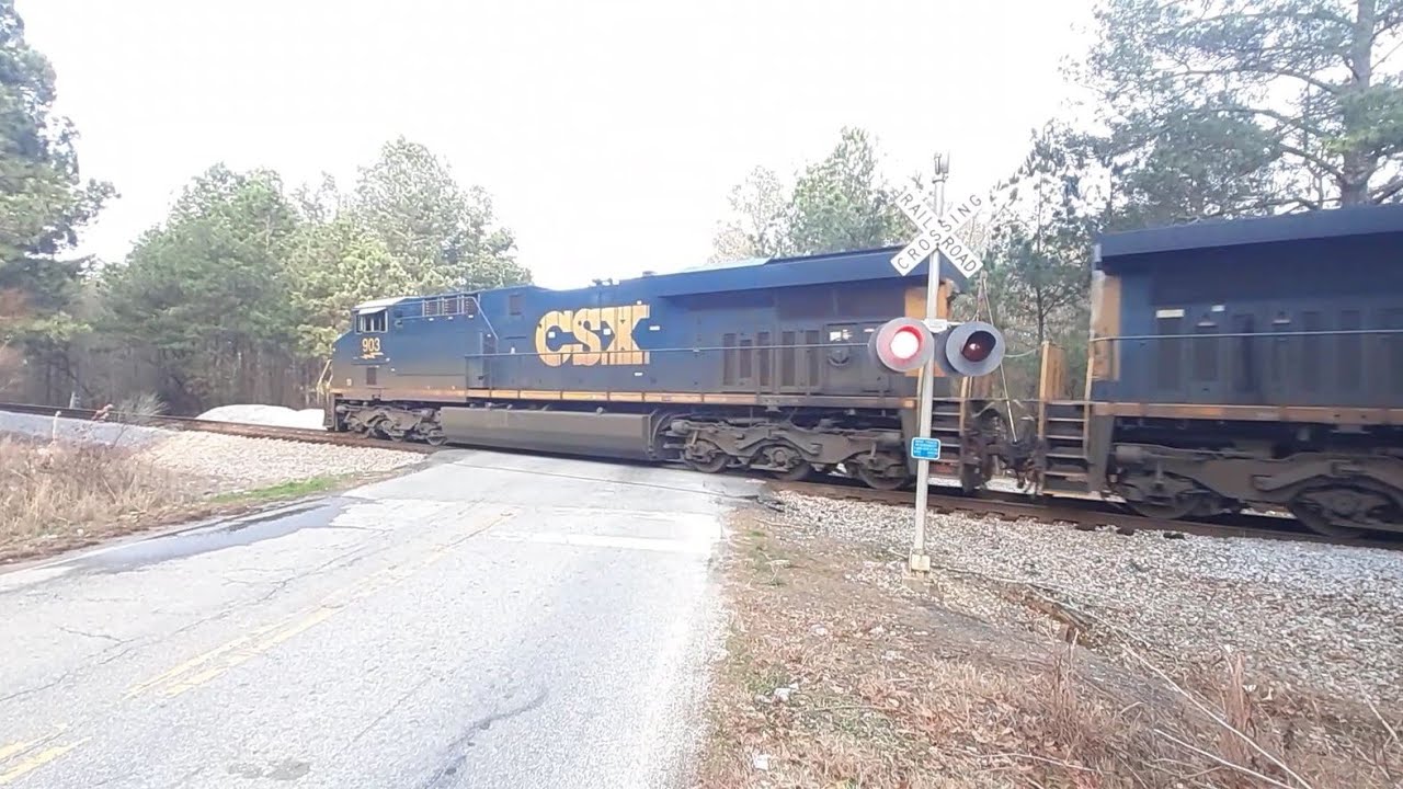 CSXT 903 leads CSX C319 Cross Hill SC on the CSX Monroe Subdivision