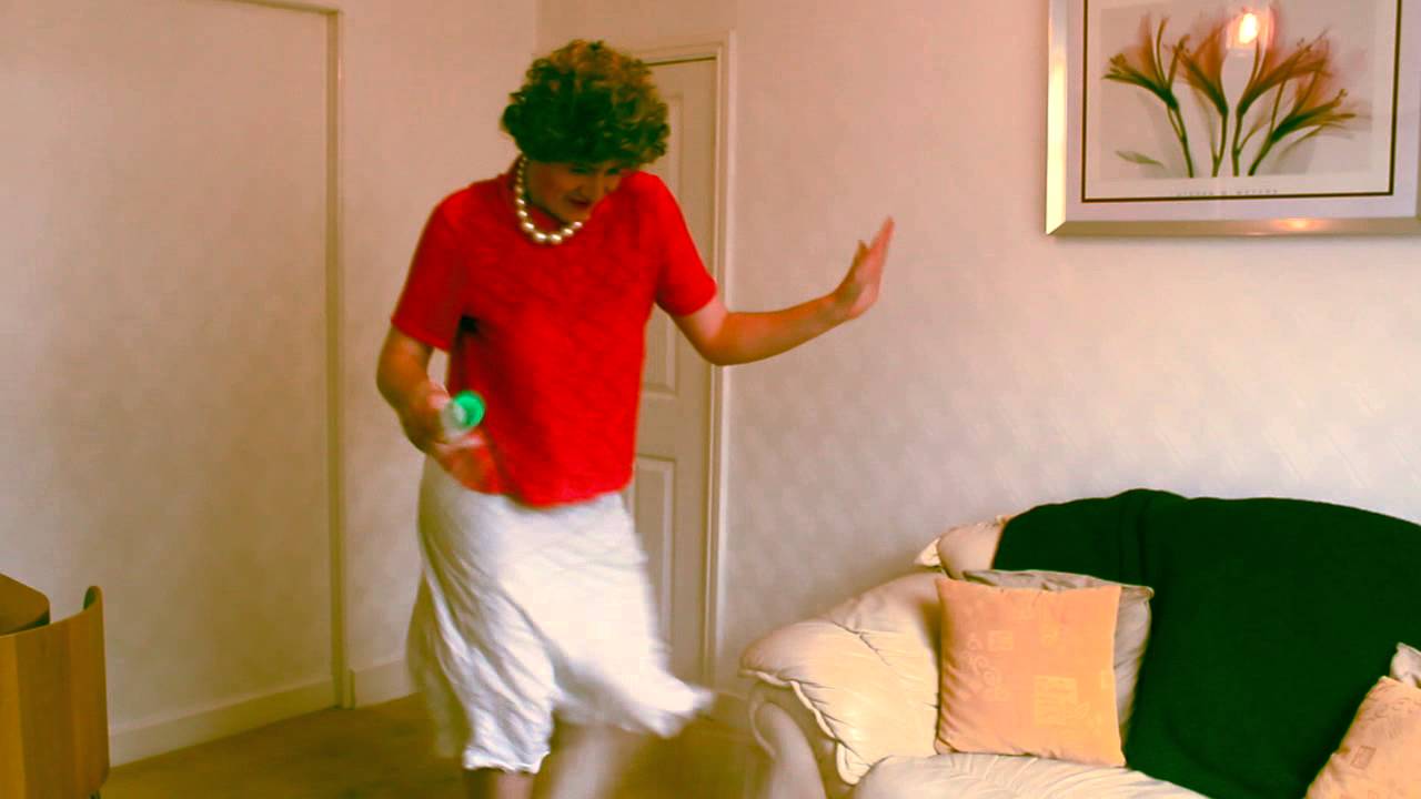 Shake 'N' Vac  |  Freda Shittington