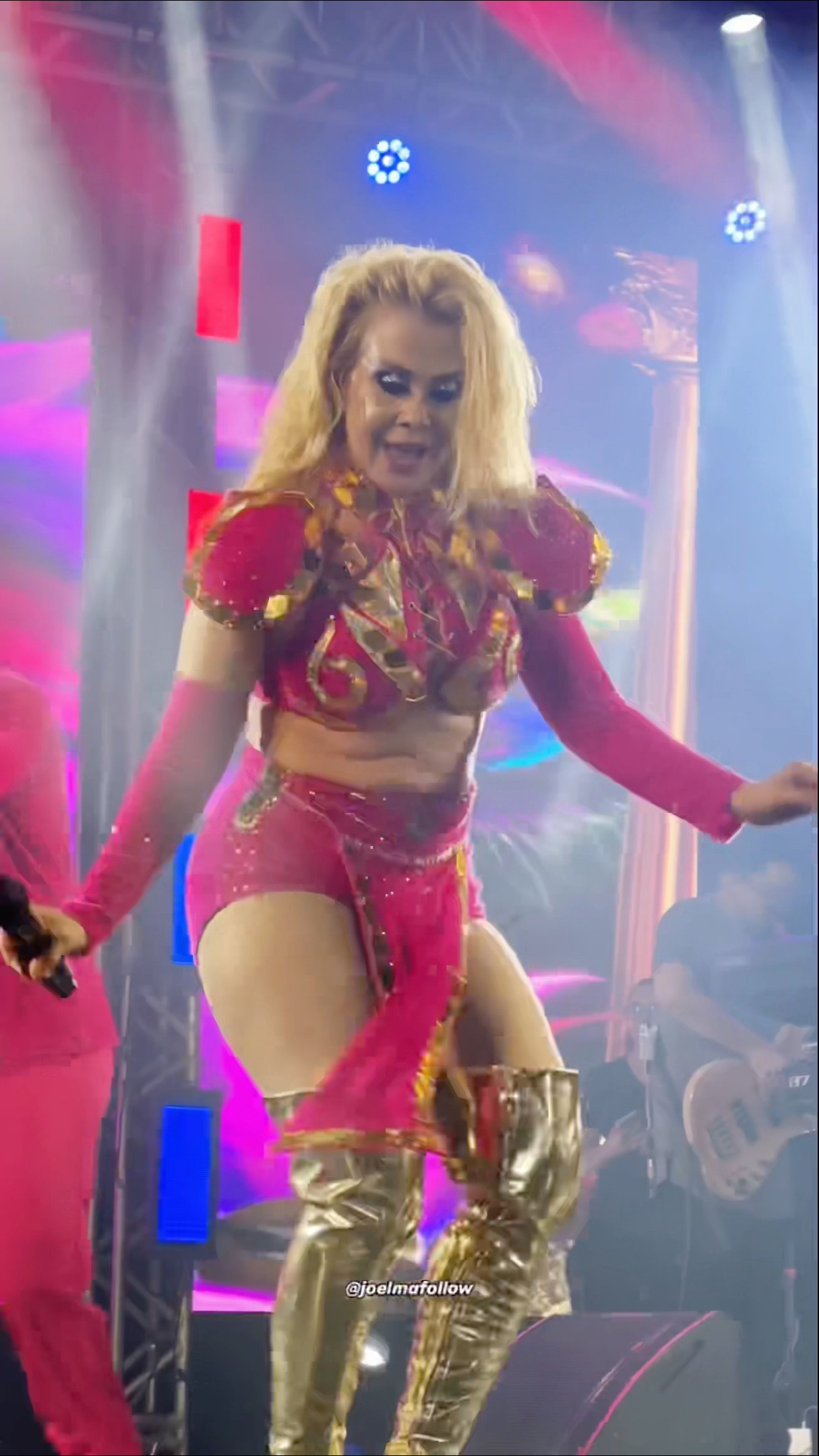 Joelma tem o gingado do Norte