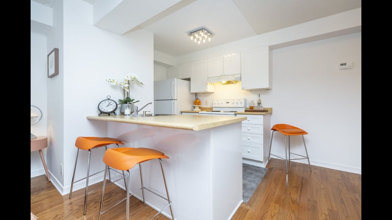 205 429 Somerset Street Smart Studio in heart of Ottawa's Downtown